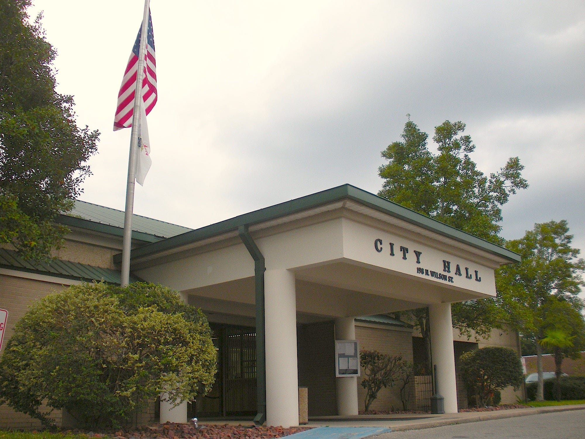 The City Council will hold a public workshop March 10 to discuss revisions to the proposed animal control ordinance.