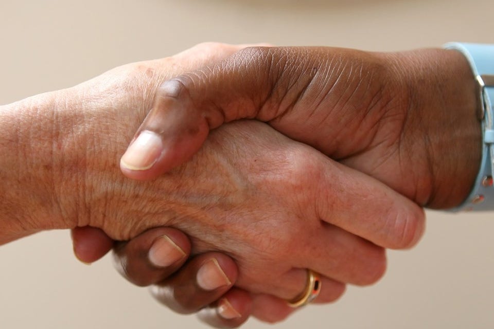 Area residents will have several opportunities to meet residents from Crestview's Sister City, Noirmoutier-en-l’Île, France. (Meditations | Pixabay.com)