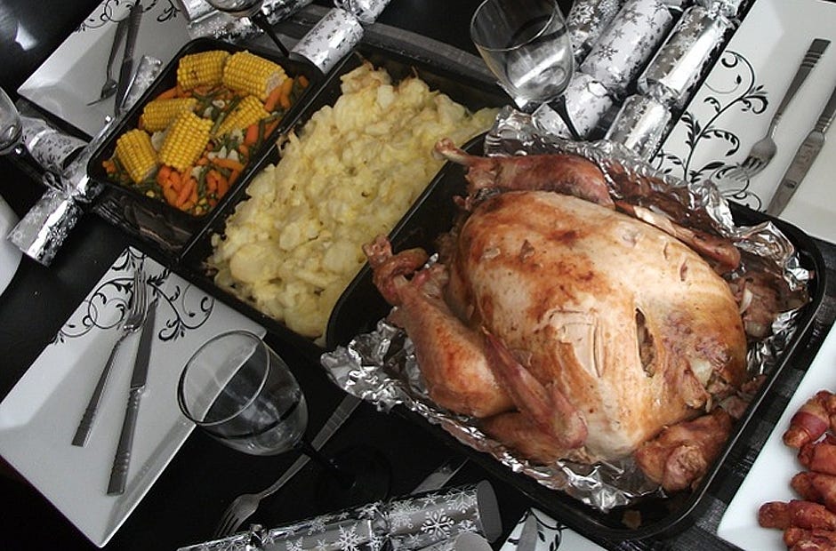 AMVETS Post 35 members will provide free Christmas dinners — including turkey, baked ham, mashed potatoes with gravy, green beans and whole kernel corn, pie and a roll — to North Okaloosa County residents in need. (Pixabay)