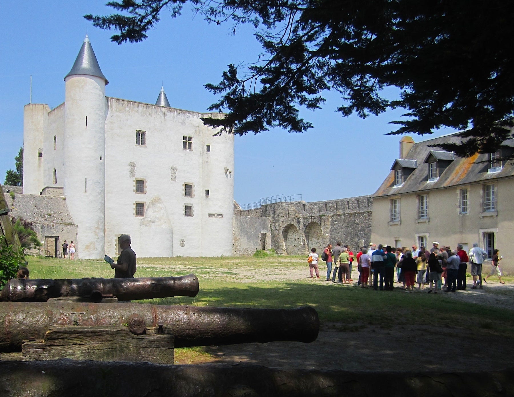 Since its ninth-century beginnings, Noirmoutier’s château — castle — has fended off invaders including Vikings, revolutionaries and the Wehrmacht. Crestview residents can discover its history during “A Journey Into Noirmoutier’s Heritage.” [Brian Hughes | Crestview Area Sister City Program]