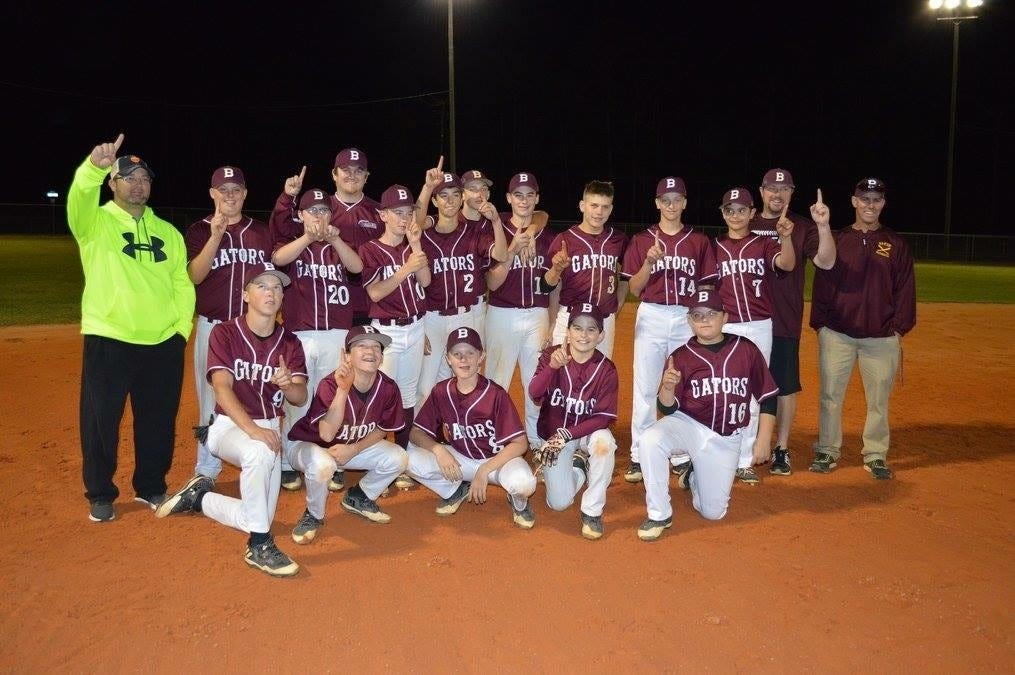 Pictured, back row, from left: Coach Holley, Nathan Welle, Greg Colegrove, Coach Colton Henry, Ben Plunkett, Tyler Harrington, Dillon Baggett, Ethan Edge, Zane Steele, Mitchell Caraway, Hayden Hanks, Coach Cunningham and Coach Steele. Kneeling: Joe Brunson, Brandon Moss, Brody Sharpe, Colton Weekly and Jace Tolbert. Not pictured: Seth Baska. [Special to the News Bulletin]