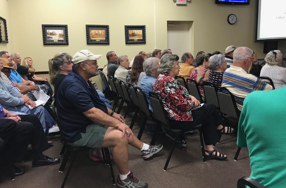 City Council chambers were filled to capacity during Monday's meeting, many attending to hear discussion on a recreational vehicle ordinance. [MARK JUDSON/ NEWS BULLETIN]