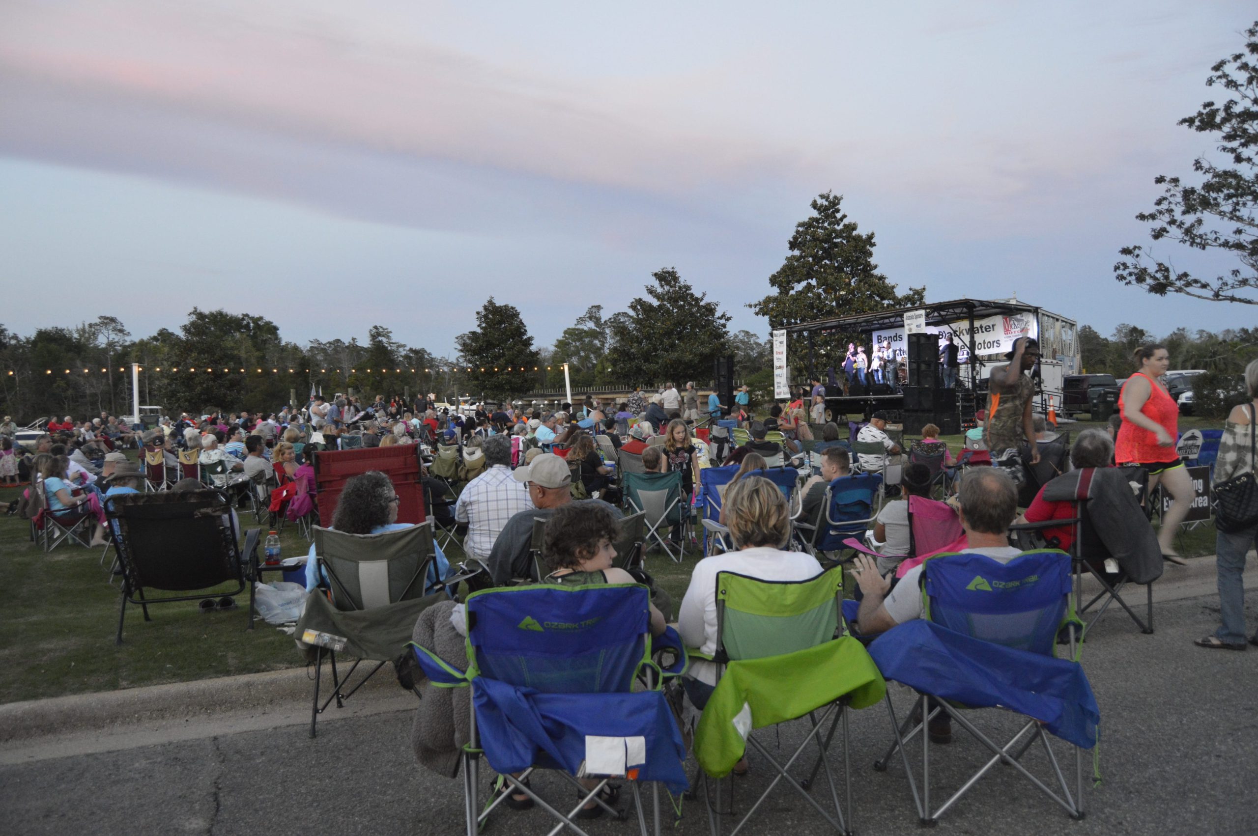 [ALICIA ADAMS/NEWS BULLETIN]