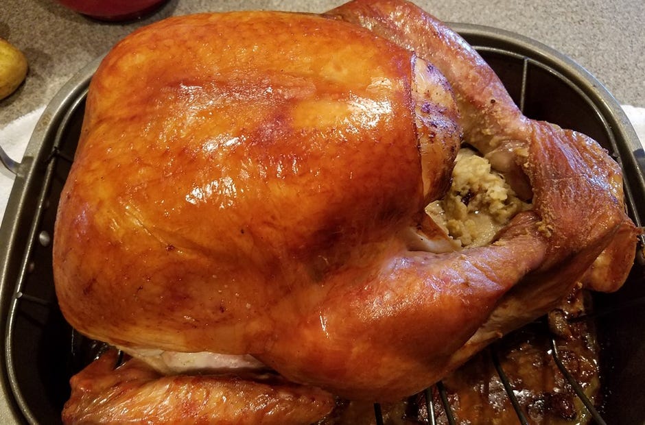 Two organizations are serving Thanksgiving dinner to the homeless on Nov. 22. p[PIXABAY.COM]