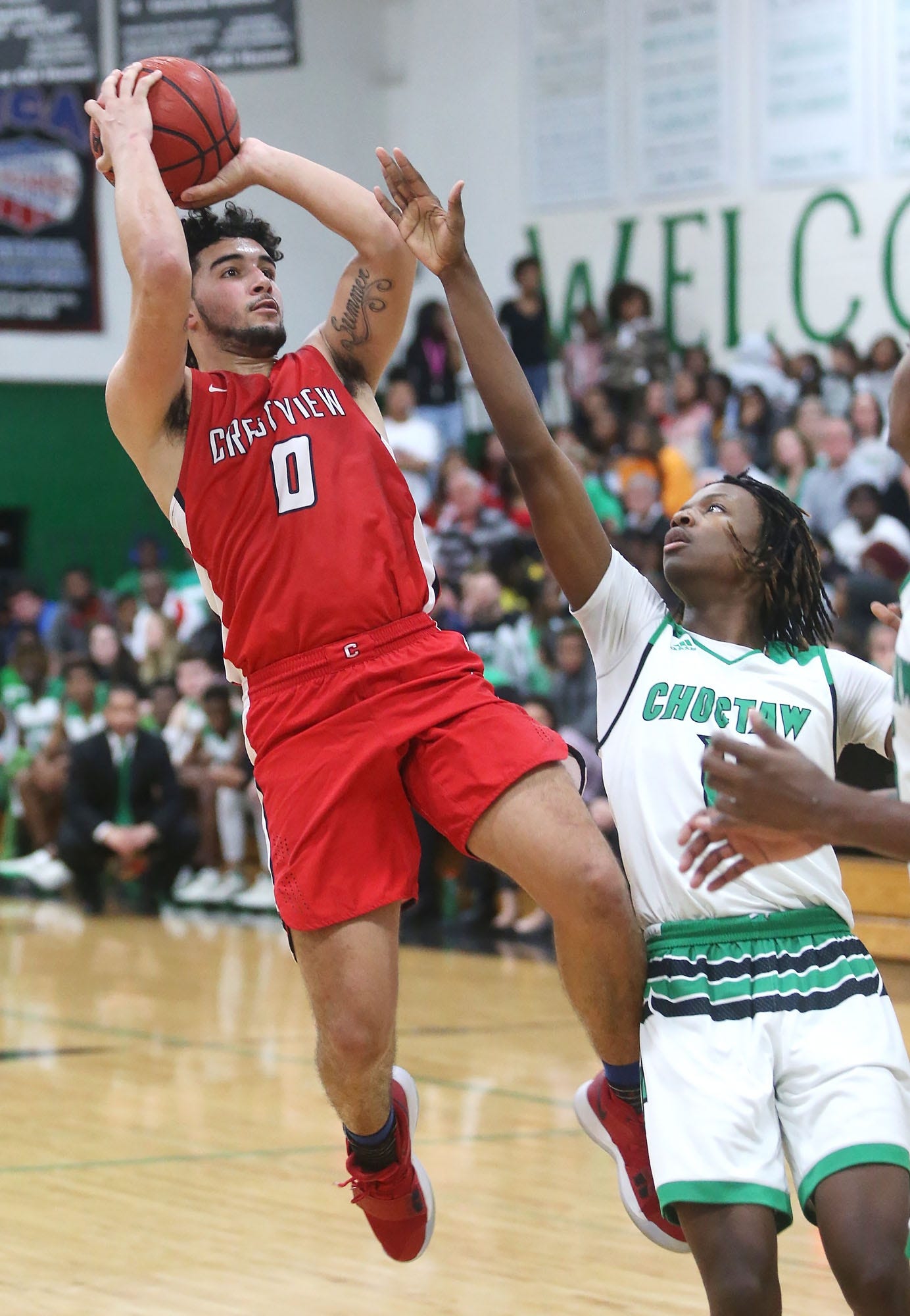 The Crestview Bulldogs upset the Choctaw Indians 61-58 in Regional semifinal action at Choctaw. [FILE PHOTO]