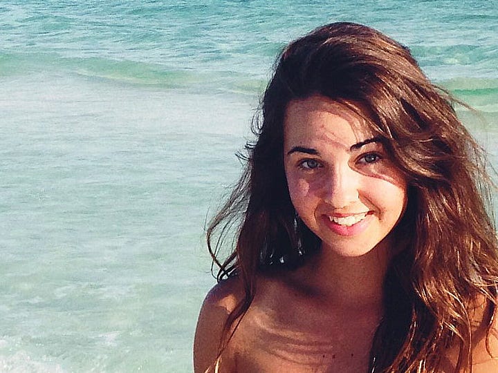 Inés Boudet du Mochet — discovering the clear waters of the Emerald Coast soon after arriving in Northwest Florida — says, "This is a very nice place: this white water and all the boats."