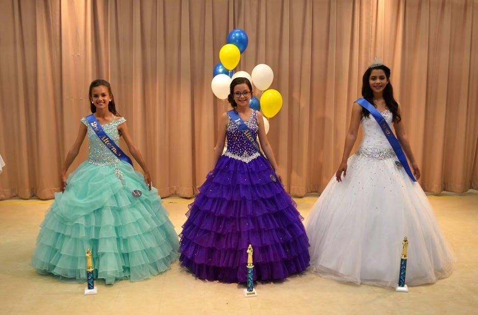 Walker Elementary selects pageant winners Crestview News Bulletin