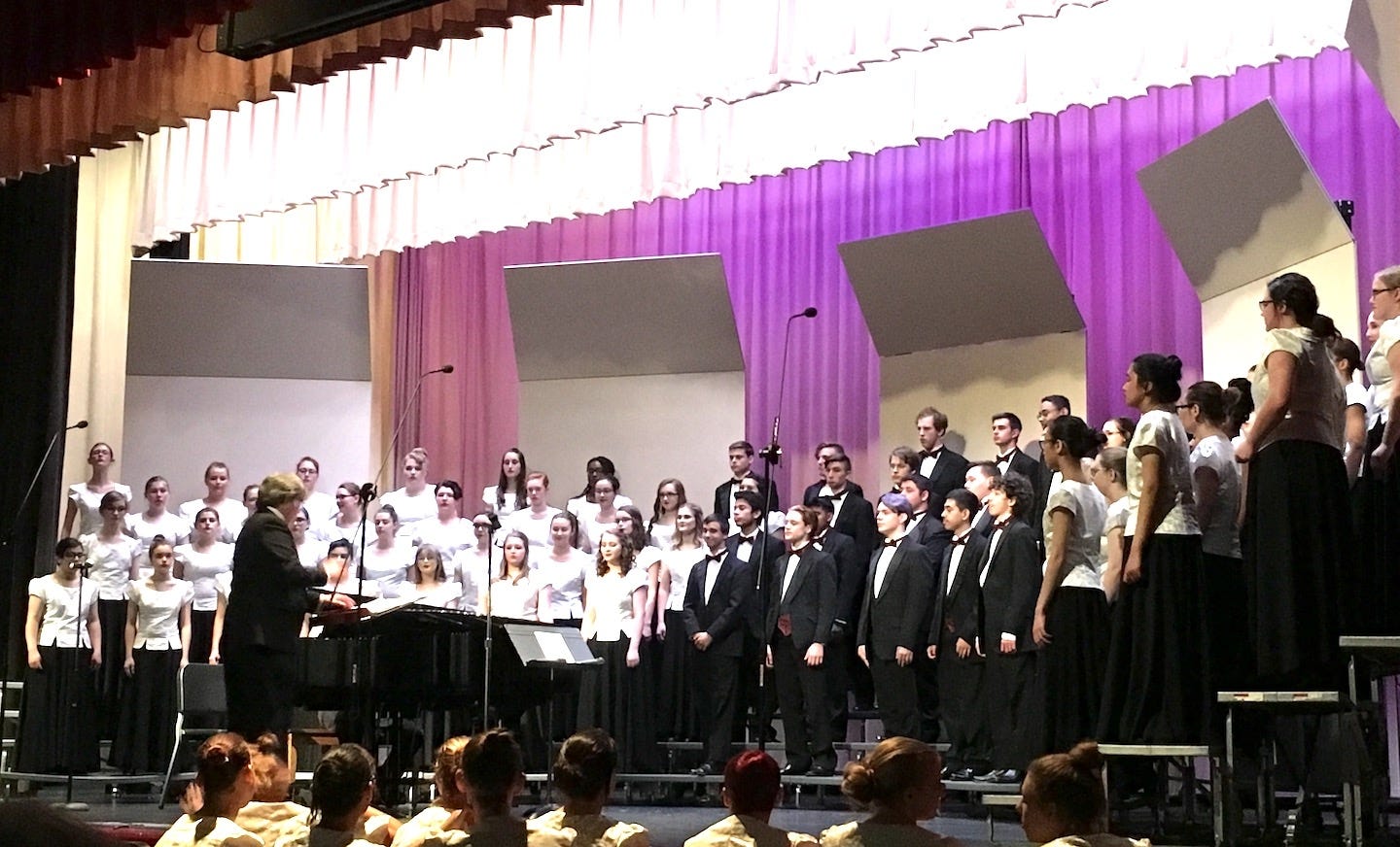 REVIEW Crestview High chorus spring concert earns an ovation